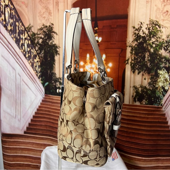 Vintage Coach SoHo Bag monogram canvas and leather, hang tag excellent condition - Picture 8 of 17